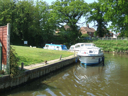 Norfolk Holiday Accommodation - Day Boat Hire on the Norfolk Broads